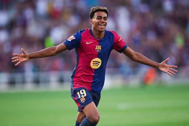 拜仁官方：穆西亚拉今天完成了部分单独训练