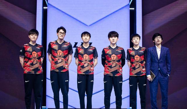 足球领域具 足球领域具