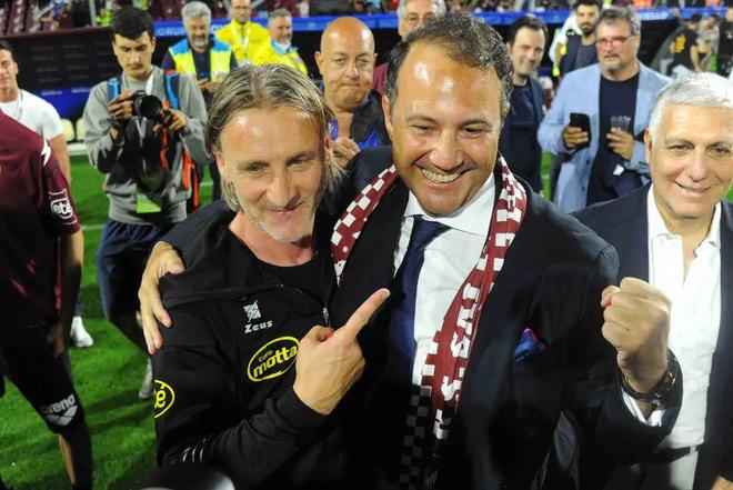 色的防守策 色的防守策