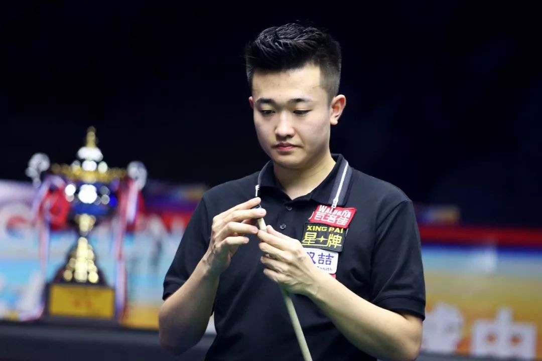 他在场上的 他在场上的