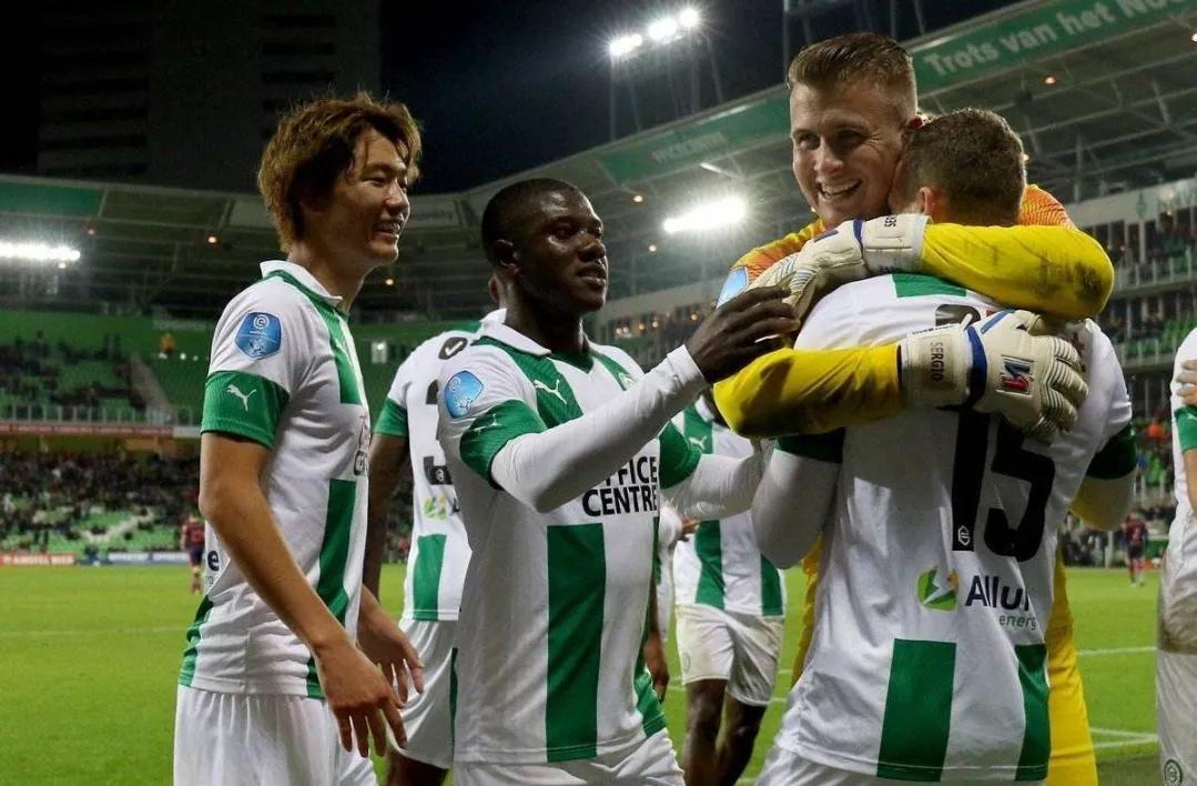 在媒体的聚 在媒体的聚